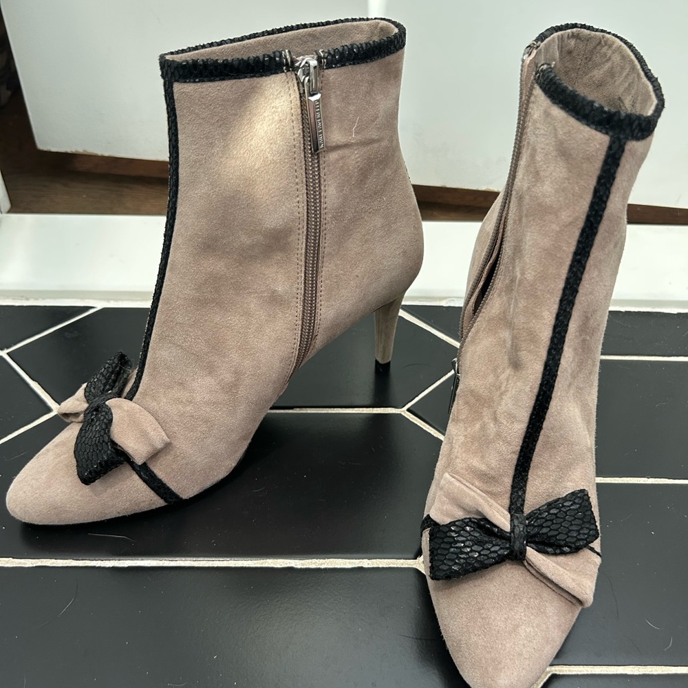 Karl Lagerfeld Tan and Black Heeled Mona Boots - Size 7.5, NEW without box